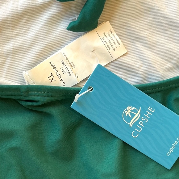 Cupshe emerald Green One Piece Swimsuit - Picture 6 of 8